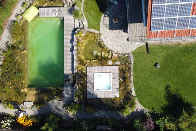 Wellness-Oase in Gartenanlage in Sigmaringen mit Pool und Whirlpool