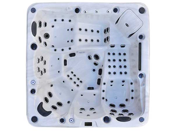 Winterfester Outdoor Whirlpool Modell Melody von DEJON Whirlpools in Frittlingen