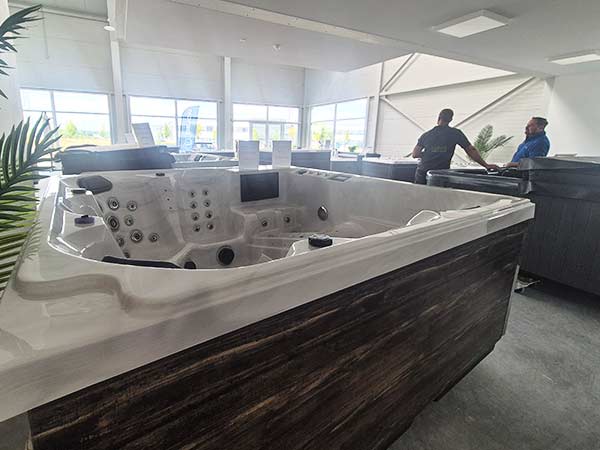 DEJON Whirlpools Fachgeschäft mit großer Auswahl in Sulz am Neckar